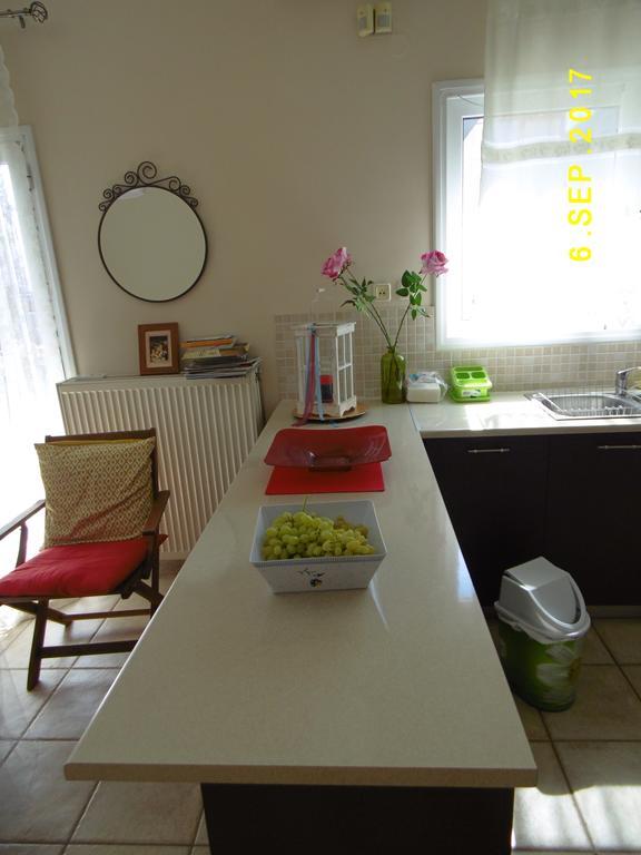 Corinth Spacious Apartment מראה חיצוני תמונה