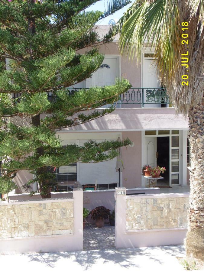 Corinth Spacious Apartment מראה חיצוני תמונה